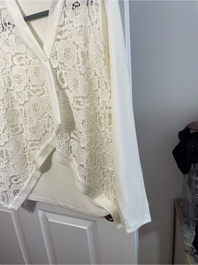 Lace Front Women's Cardigan Sweater - Cream Sweater M size